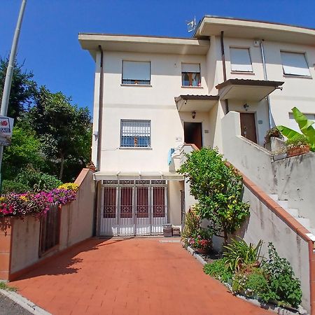 Il Melograno B&B With Private Bathrooms เอาล์ลา ภายนอก รูปภาพ