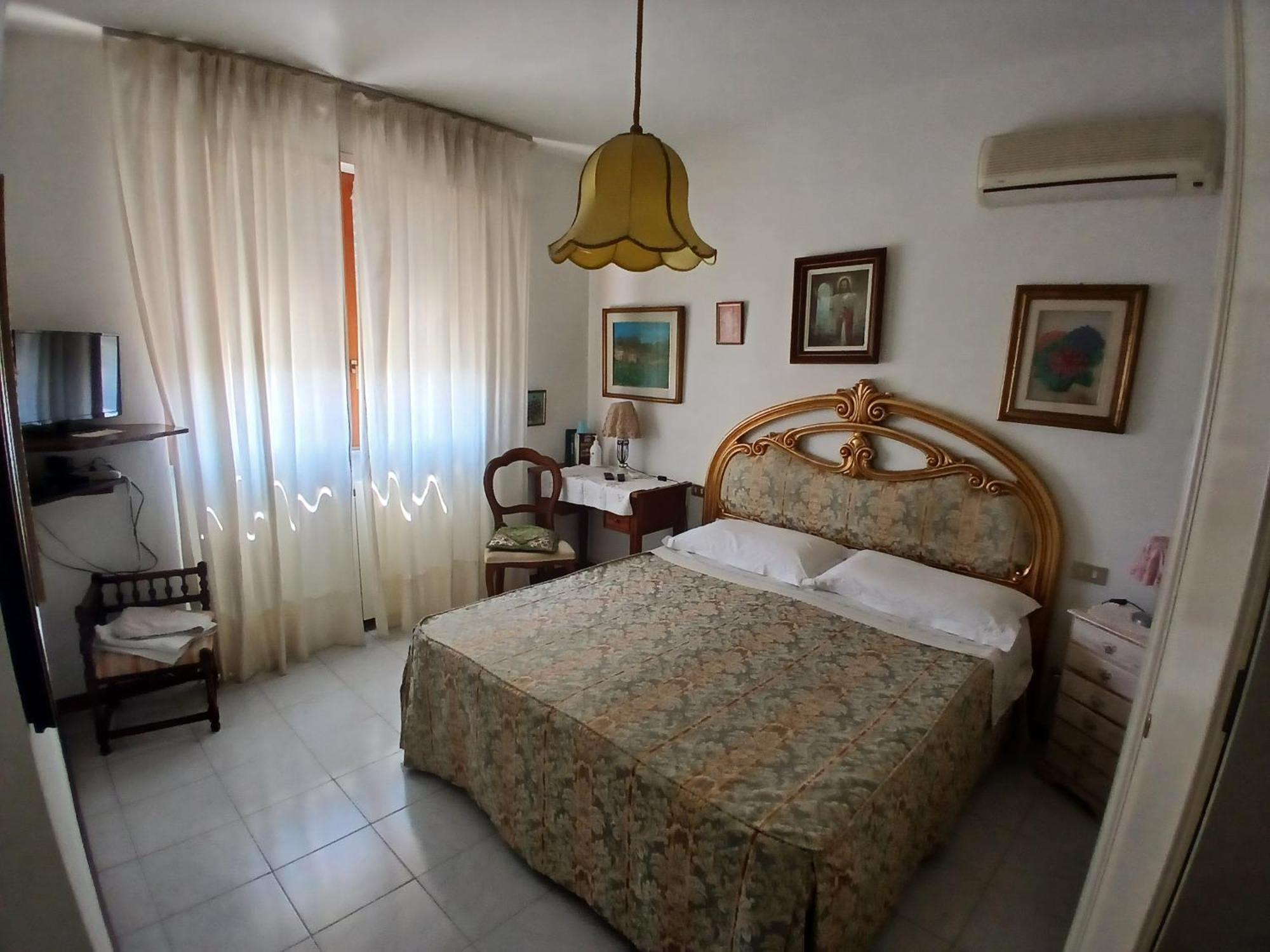Il Melograno B&B With Private Bathrooms เอาล์ลา ภายนอก รูปภาพ