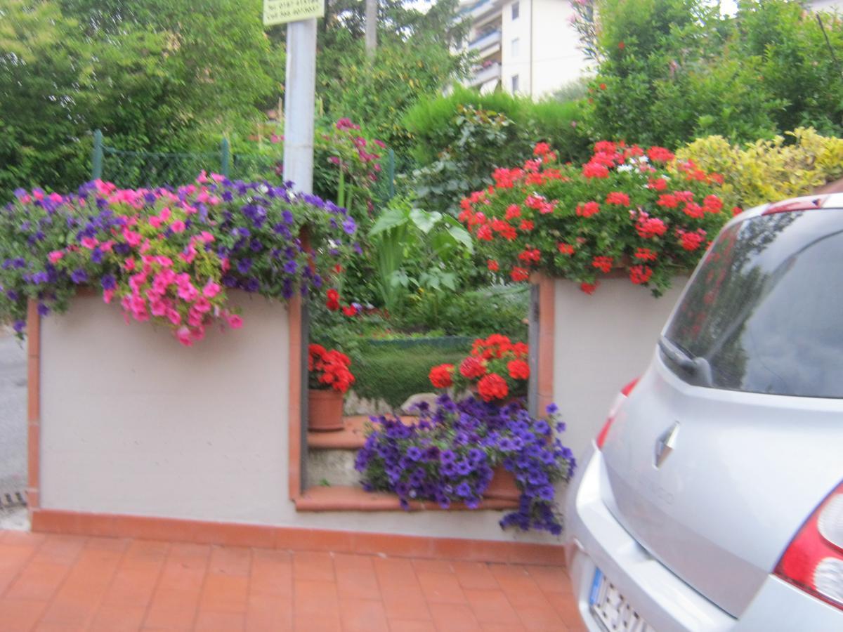 Il Melograno B&B With Private Bathrooms เอาล์ลา ภายนอก รูปภาพ